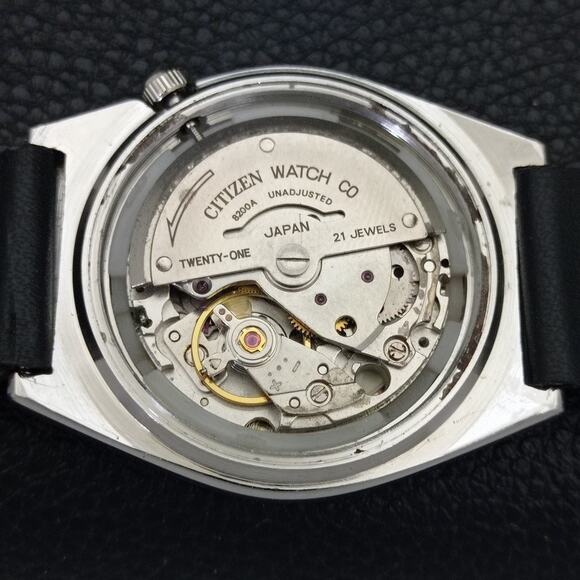 Vintage 1971 Citizen Automatic Mens Silver Watch W/daydate & Red accents - Picture 10 of 10